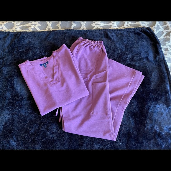 Scrubs - Picture 2 of 9